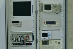 Testequipment für E-Fahrzeug-Komponenten