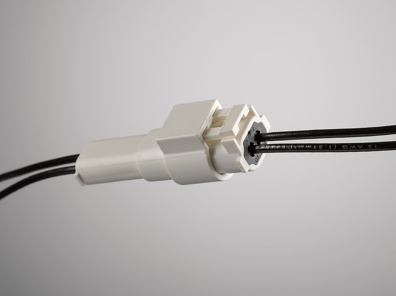 Wire-to-Wire Steckverbindersystem mit effizienten Schutz