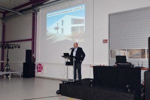 Neue Fertigungshalle in Bönnigheim eingeweiht