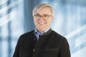 Messe München GmbH stellt Willi Bock als Pressesprecher wieder ein