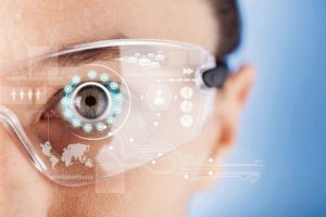 Der Techniker der Zukunft ist Brillenträger